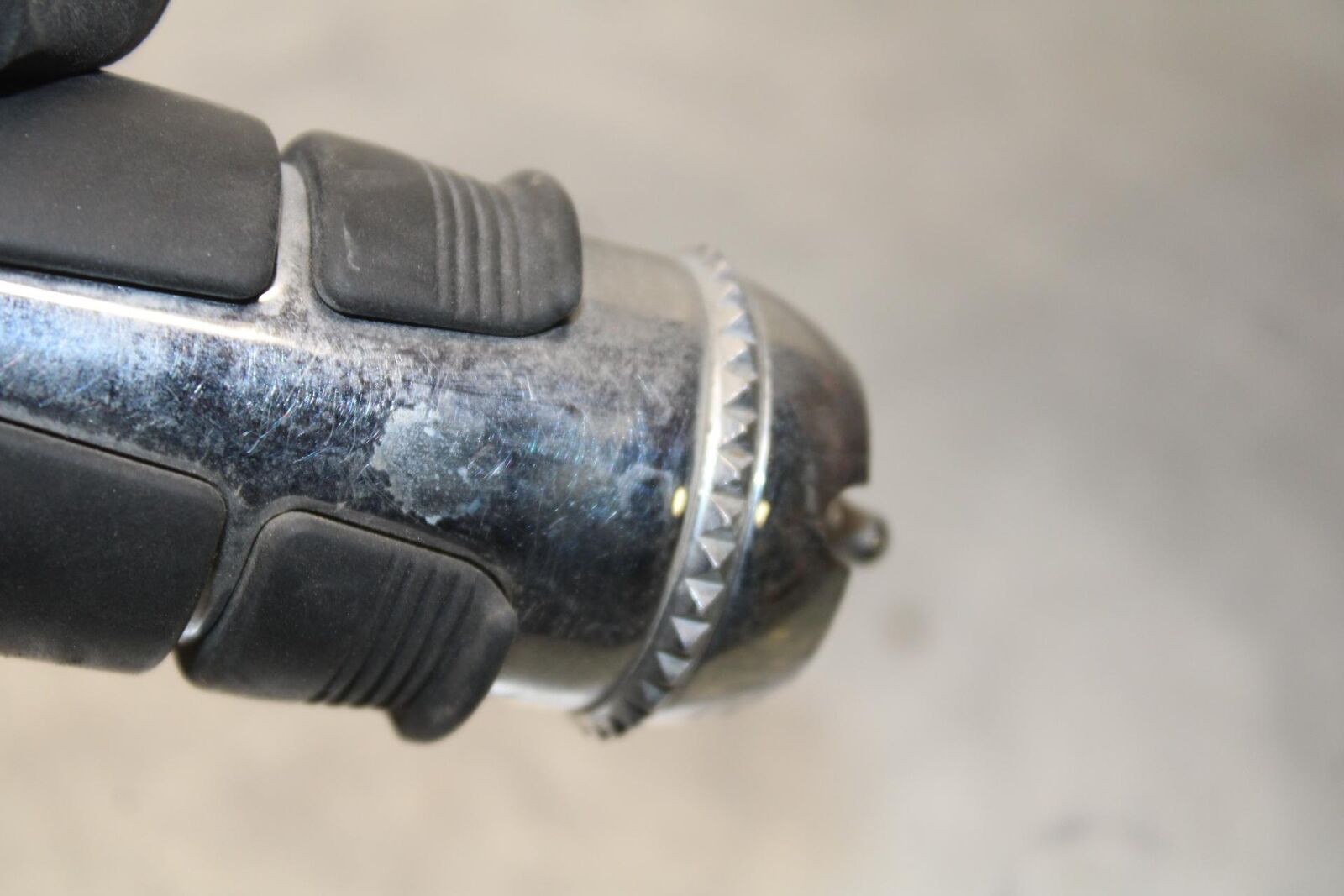 03-08 KAWASAKI VULCAN 1600 RIGHT THROTTLE GRIP BB616