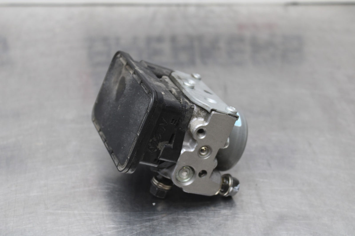 13-15 HONDA CBR500R ABS PUMP UNIT MODULE BB834