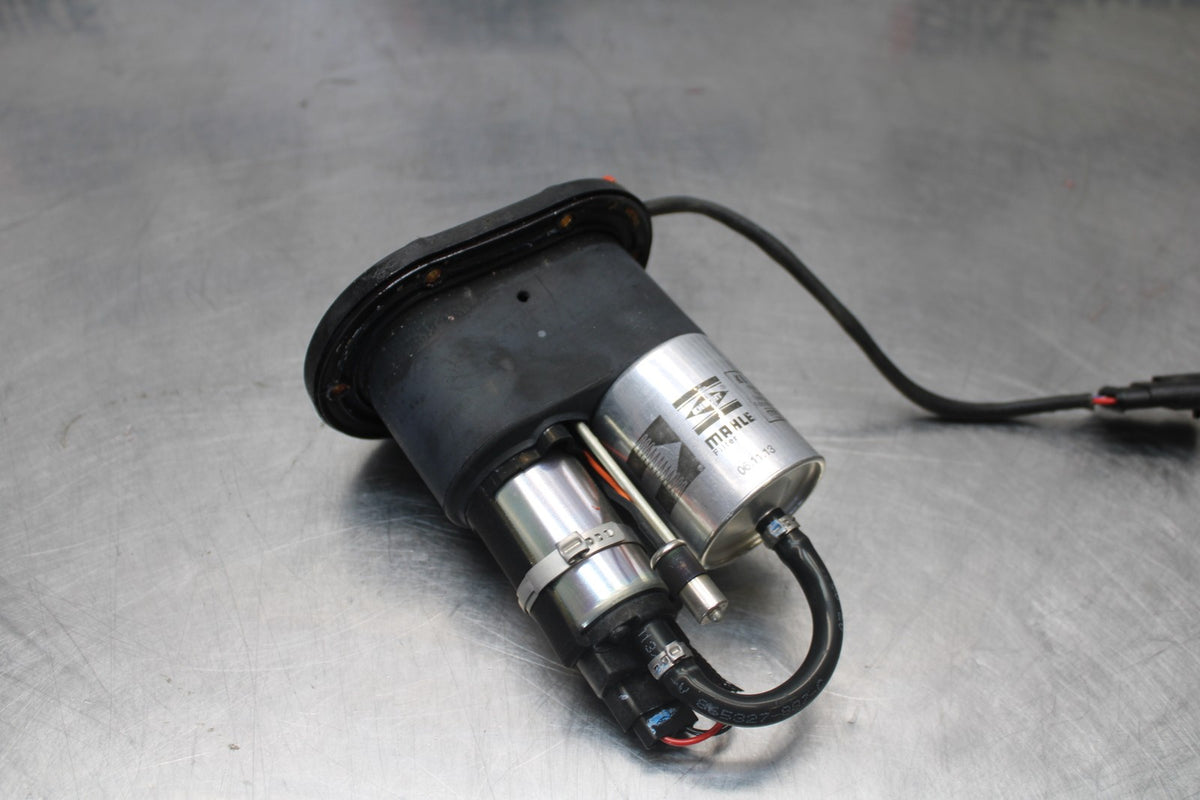 15 APRILIA RSV4 FACTORY APRC ABS FUEL PUMP GAS PETROL SENDER UNIT BB901