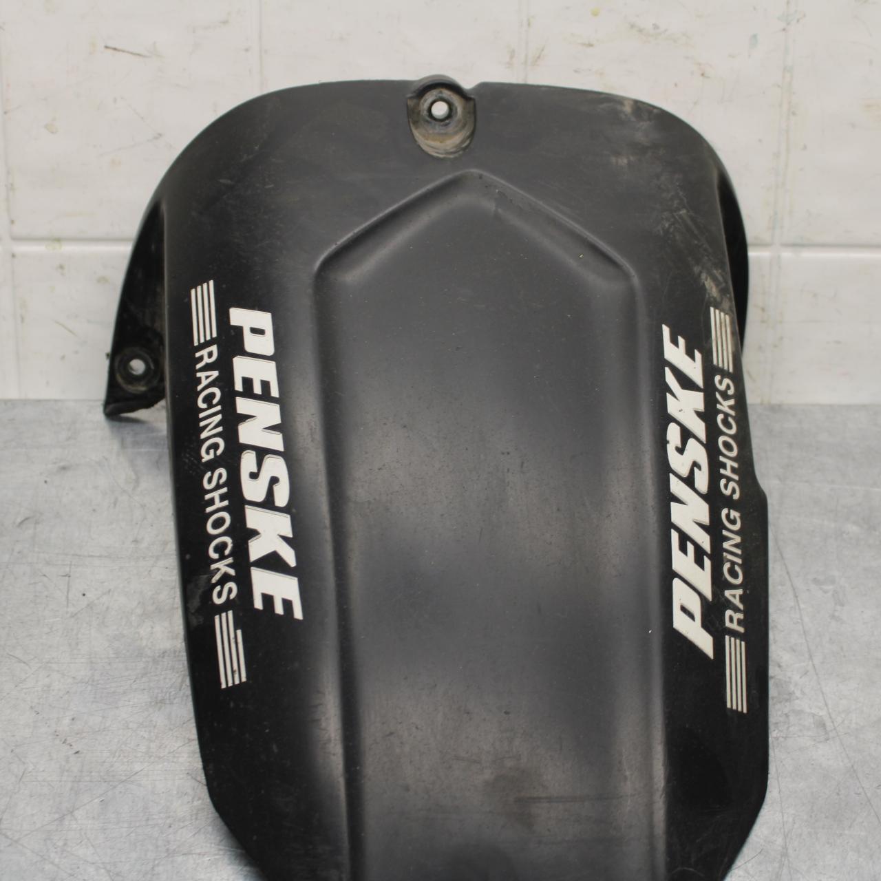 05 YAMAHA YZF R6S REAR BACK WHEEL TIRE HUGGER FENDER BB600