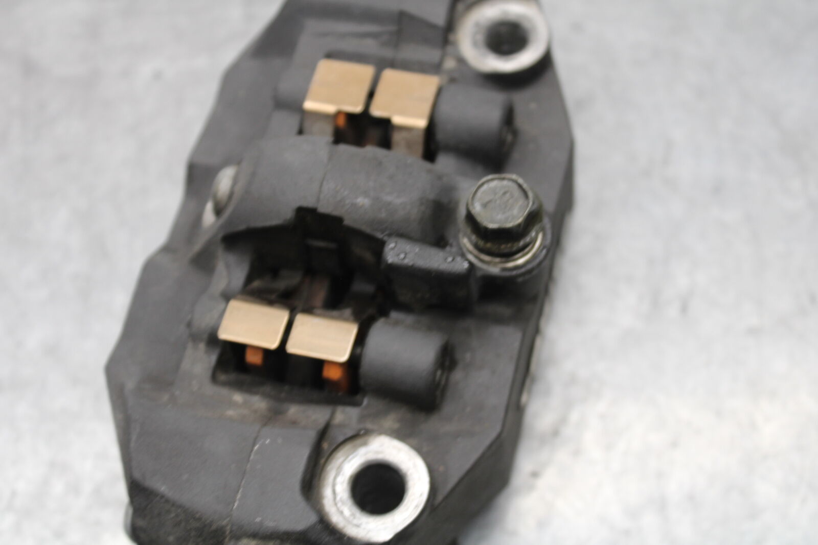 05-06 SUZUKI GSXR1000 RIGHT LEFT FRONT BRAKE CALIPER SET PAIR CALIPERS BB663