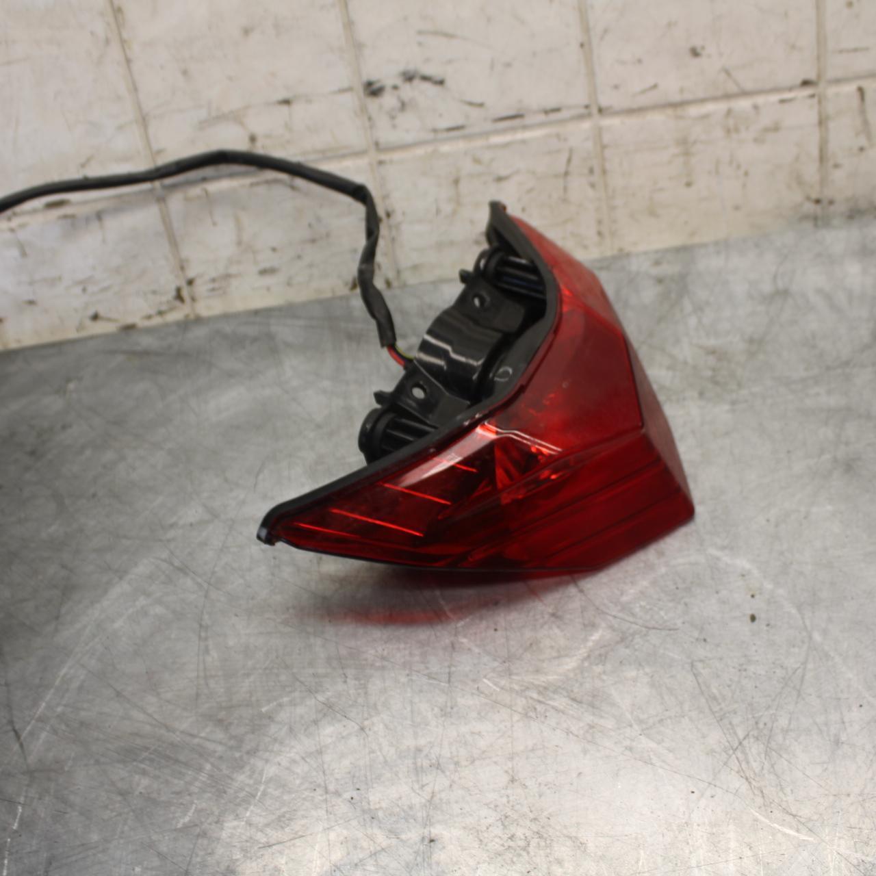 2015 Kawasaki Ninja 300 EX300B ABS REAR TAIL TAILLIGHT BACK BRAKE LIGHT BB518