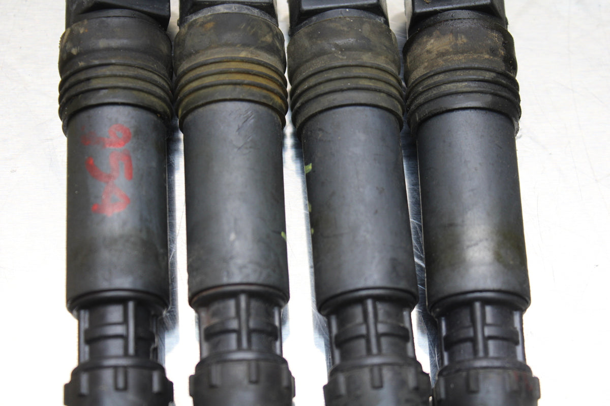 02-03 HONDA CBR900RR 954 IGNITION COILS COIL SPARK PLUG CAPS BB497