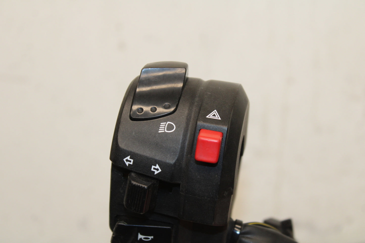 06-07 SUZUKI GSXR750 LEFT CLIP ON HANDLE HORN SIGNALS SWITCH SWITCHES BB132
