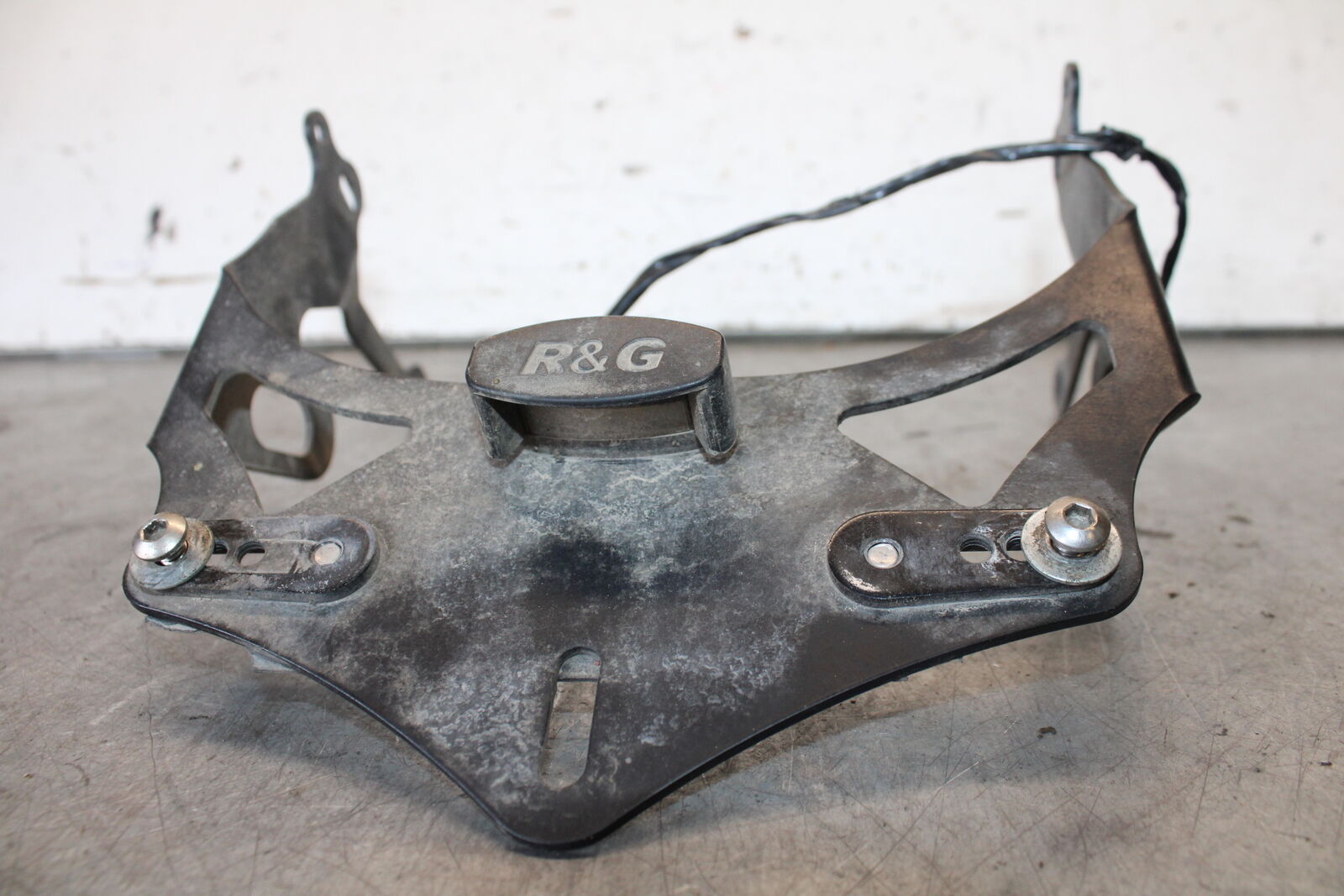 03-04 HONDA CBR600RR R&G FENDER ELIMINATOR LICENSE PLATE BRACKET BB661