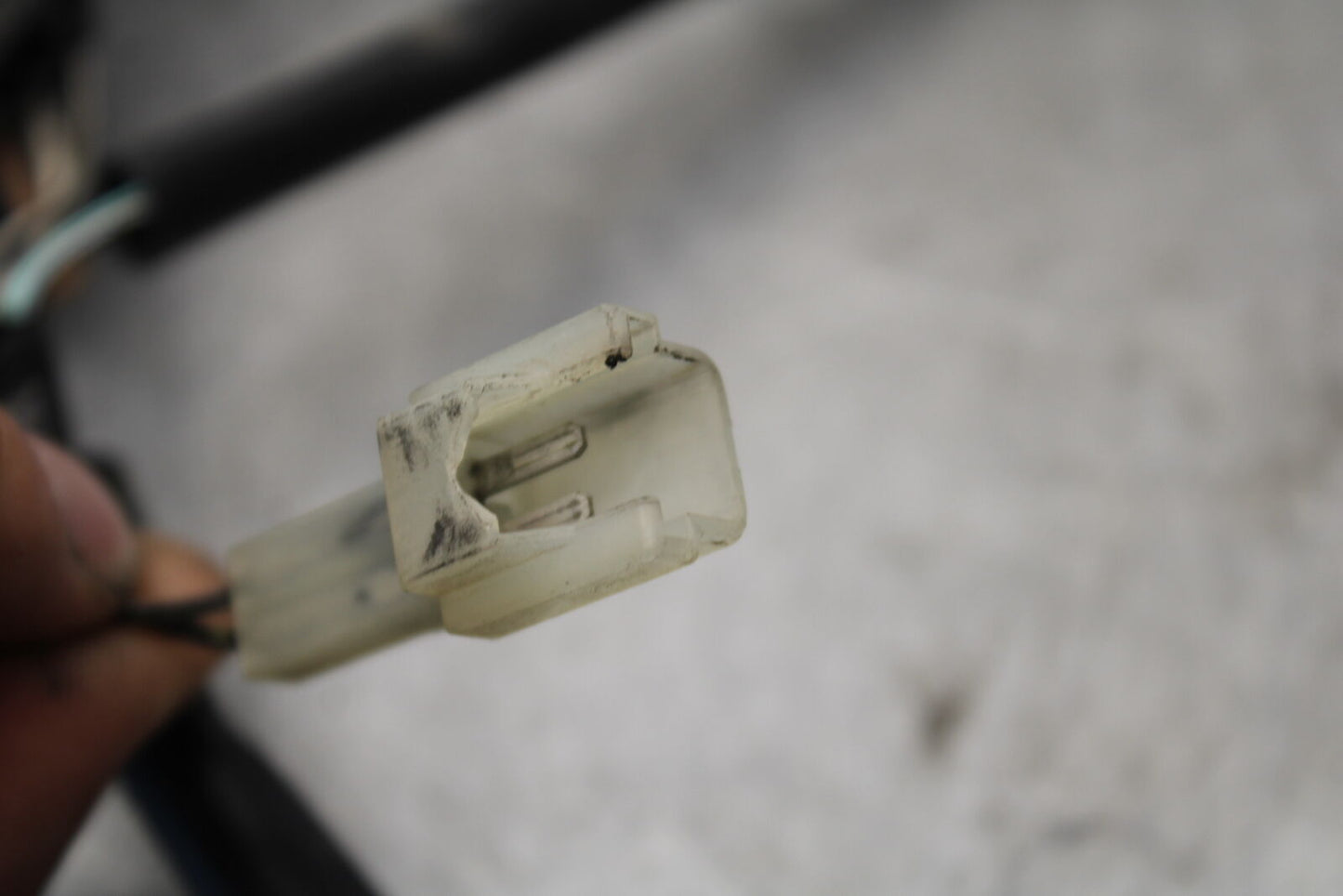 05-06 SUZUKI GSXR1000 REAR TAIL TAILLIGHT BACK BRAKE LIGHT 35710-41G30 BB663