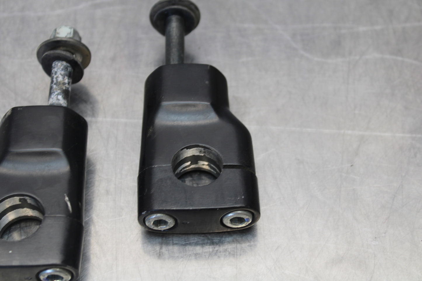 09-15 YAMAHA FZ6R HANDLEBAR RISERS BB161