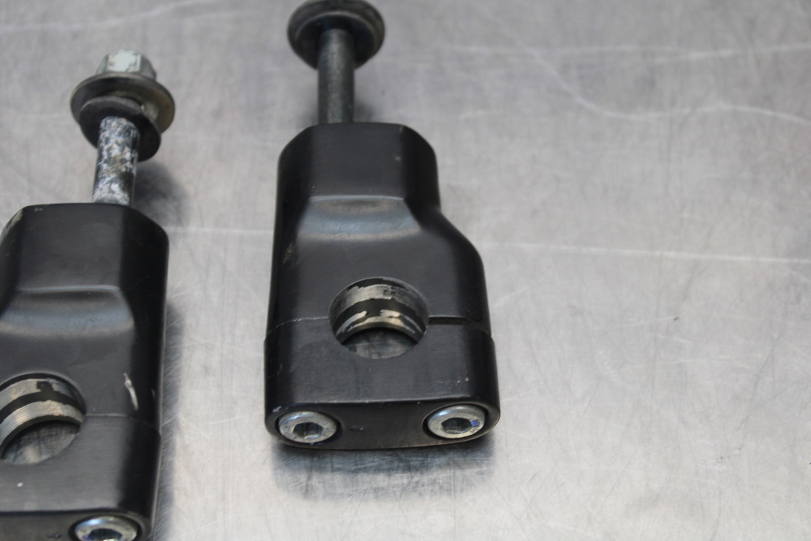 09-15 YAMAHA FZ6R HANDLEBAR RISERS BB161