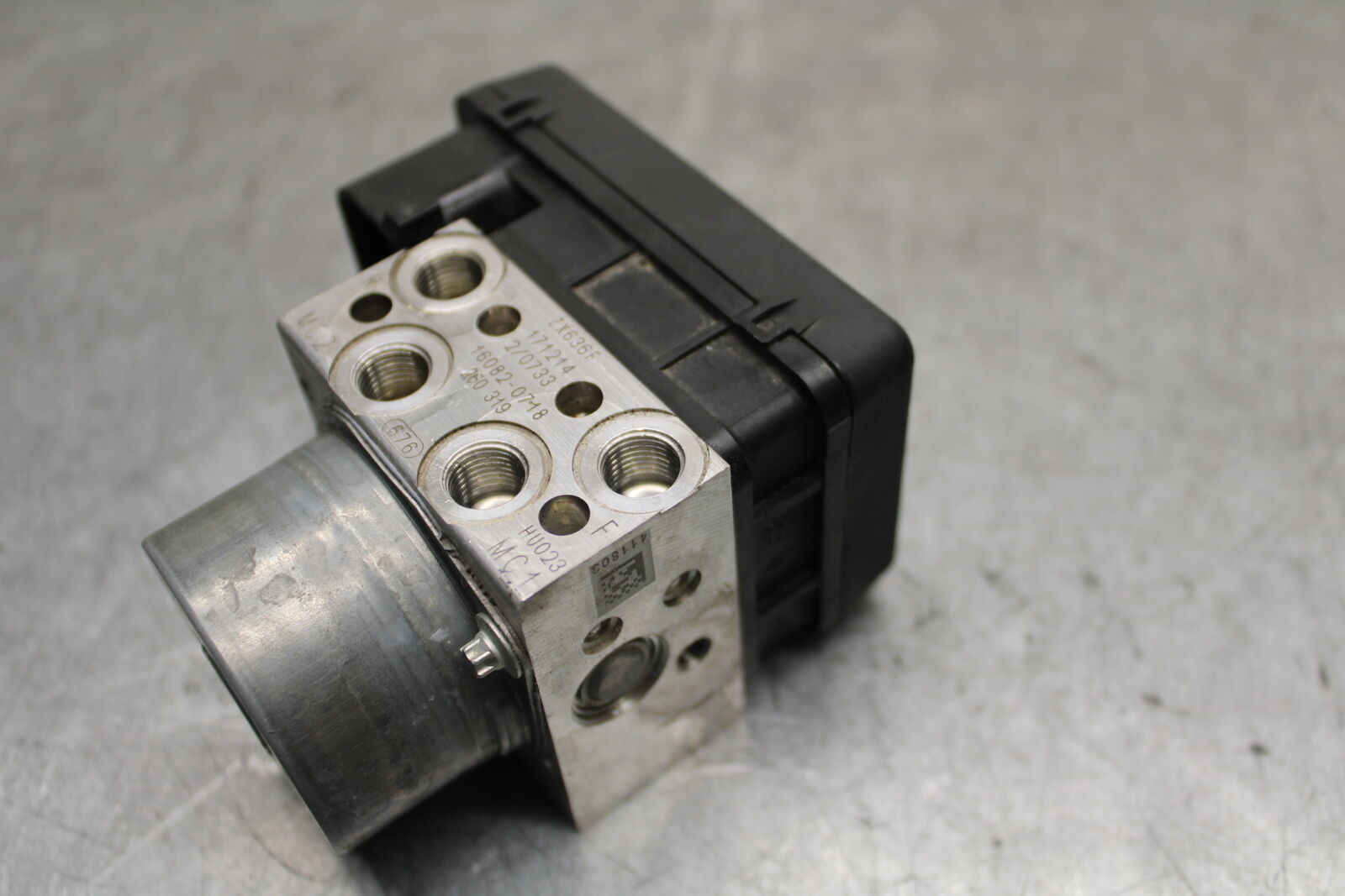 13-18 KAWASAKI NINJA ZX6R ABS PUMP UNIT MODULE BB666