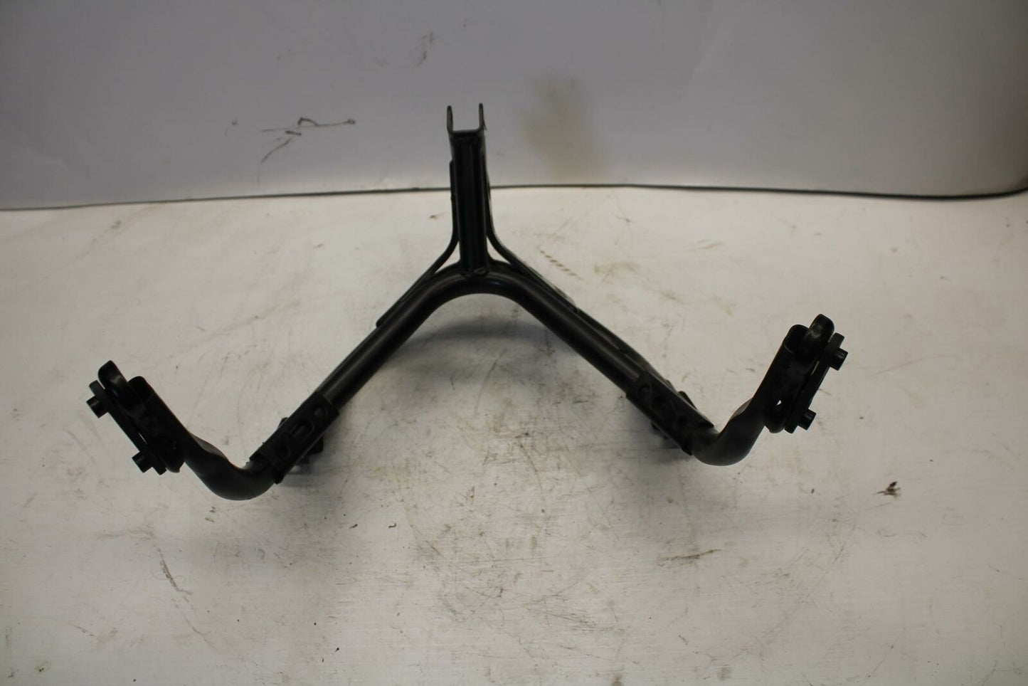 04-09 SUZUKI GS500F UPPER FAIRING MIRROR GAUGES STAY BRACKET BB261