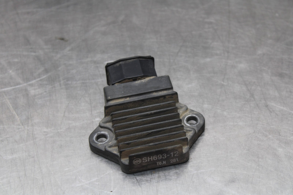 98-05 HONDA SUPER HAWK 1000 VTR1000F RECTIFIER VOLTAGE REGULATOR BB821