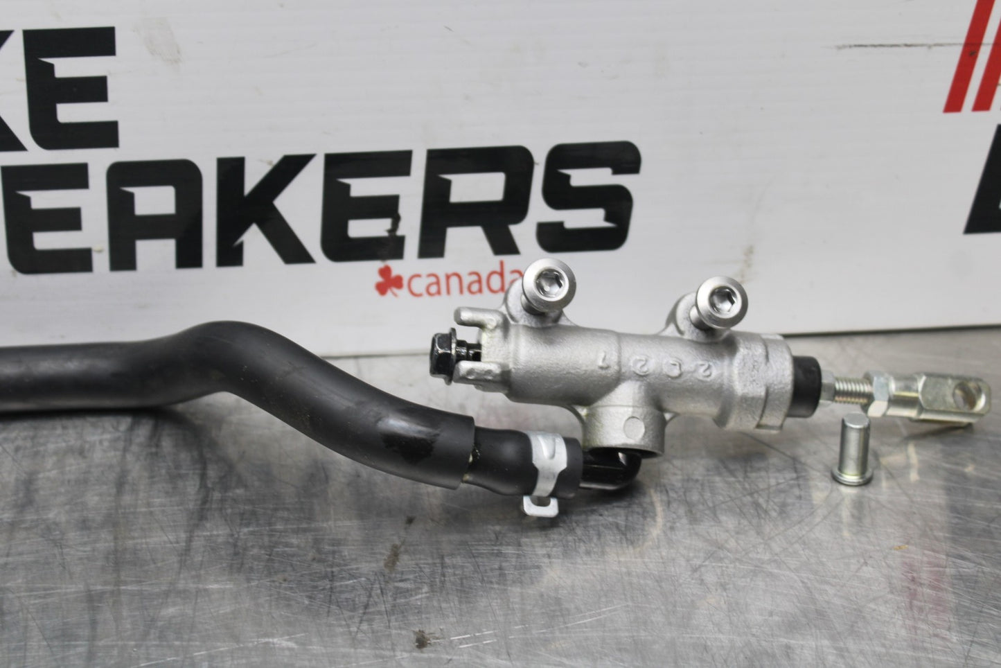 23-24 KAWASAKI NINJA ZX14R REAR BACK BRAKE MASTER CYLINDER W RESERVOIR BB764