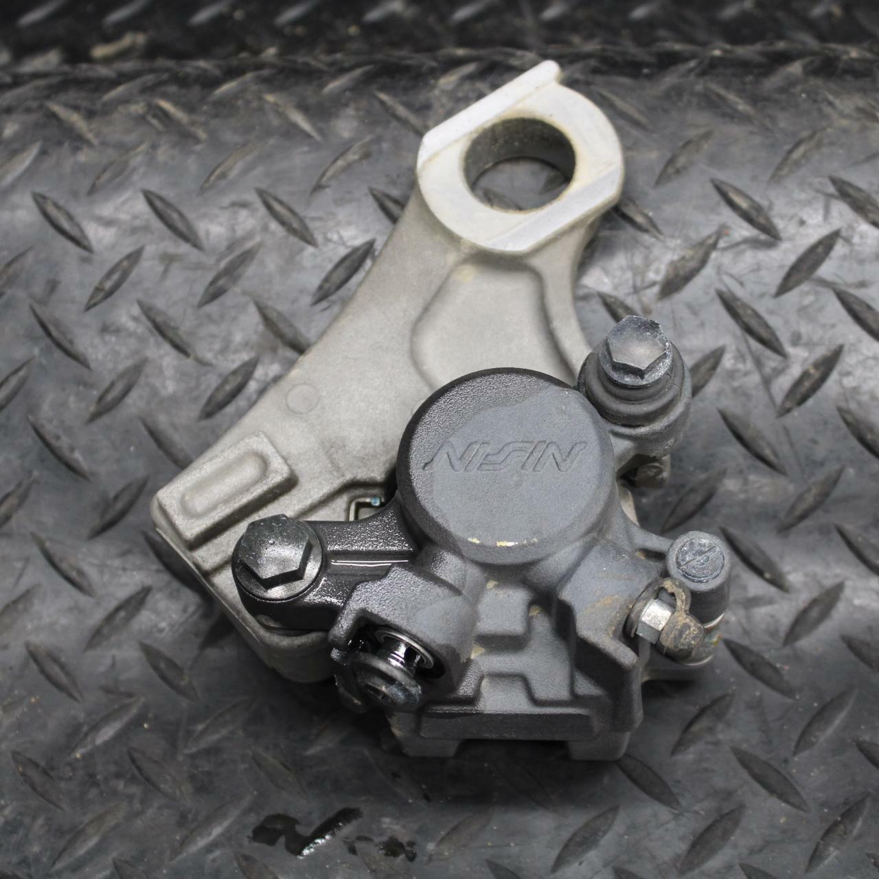 09-14 YAMAHA YZF R1 REAR BACK BRAKE CALIPER W MOUNT BRACKET BB196