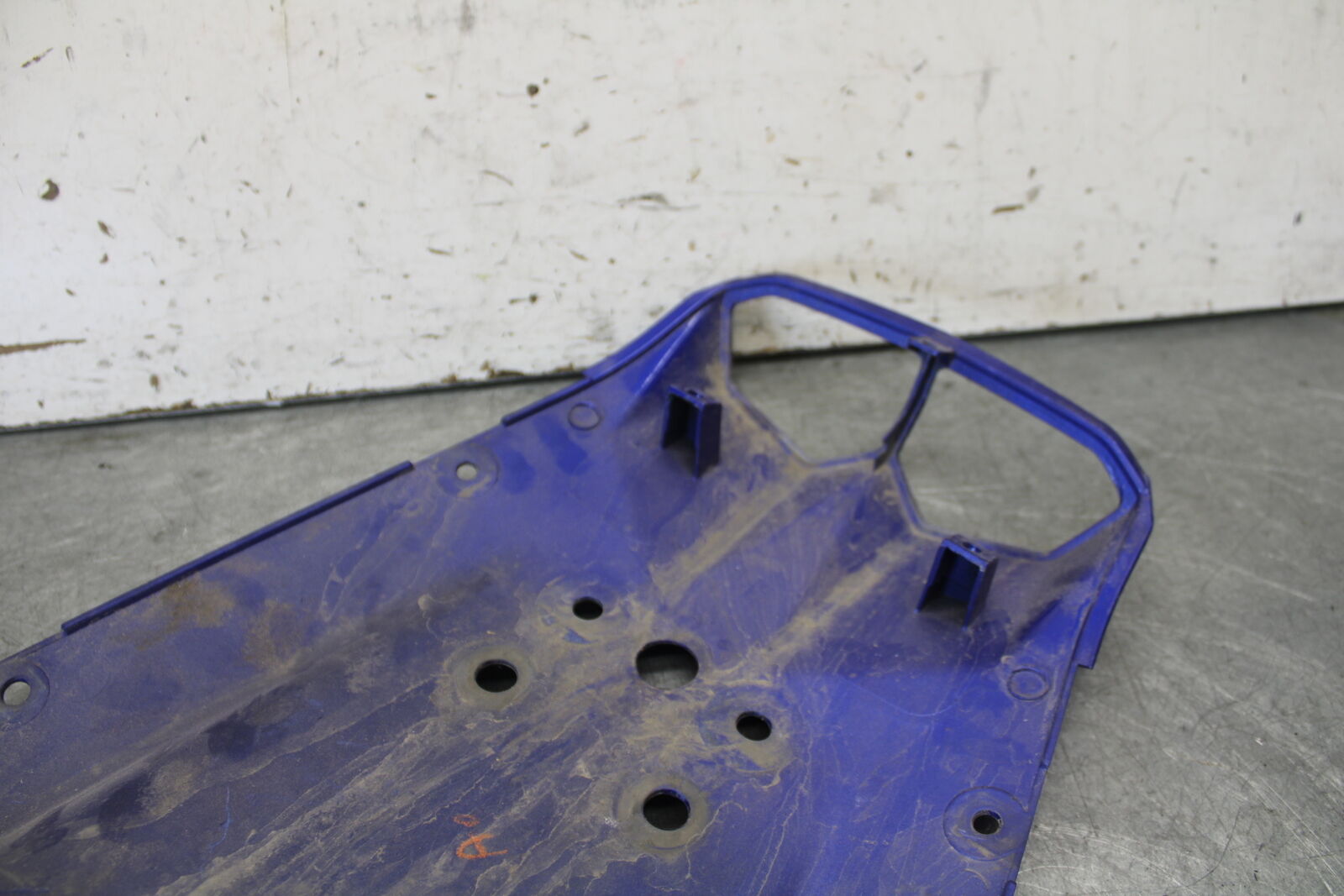 08-09 YAMAHA YZF R6S REAR BACK TAIL UNDERTAIL FAIRING COWL FENDER  BB690