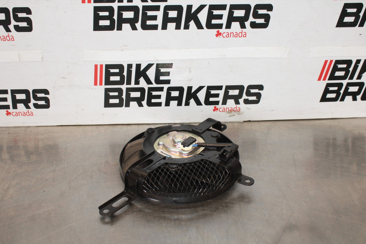 11-26 SUZUKI GSXR750 NEW TAKE OFF ENGINE RADIATOR COOLING FAN BB882