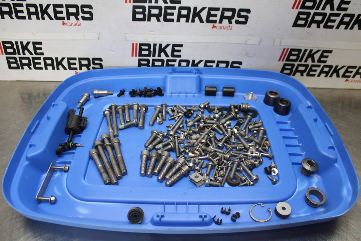 20-23 BMW F900R MOUNTING BOLTS HARDWARE SCREWS BB923