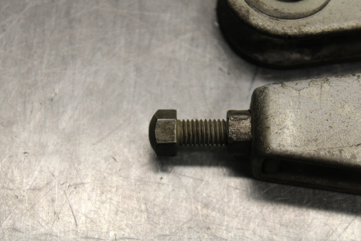 78 SUZUKI GS550E SWINGARM CHAIN TENSIONER ADJUSTMENT BRACKETS  BB133