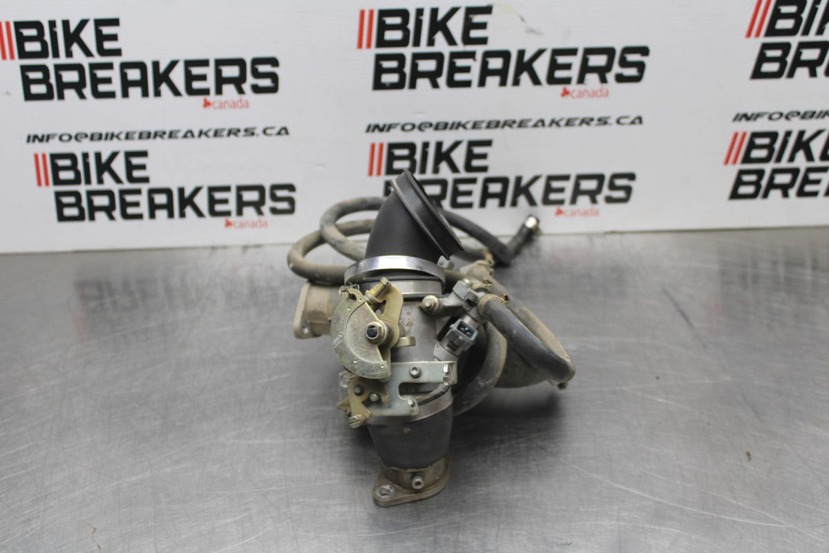 02 DUCATI MONSTER 620 MAIN FUEL INJECTORS / THROTTLE BODIES