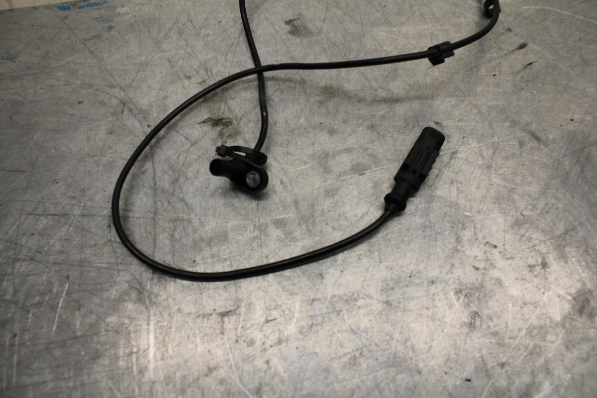 18 KTM RC 390 FRONT ABS BRAKE SENSOR BB442
