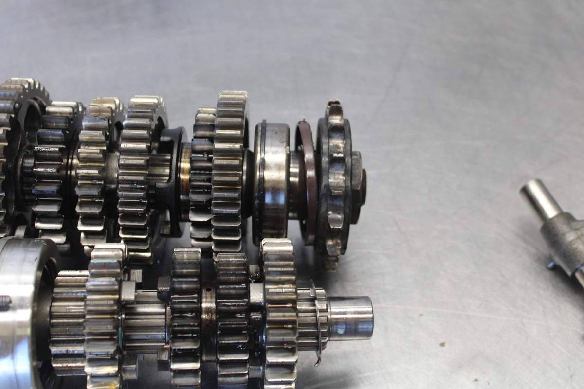 15 TRIUMPH TIGER 800 ENGINE MOTOR TRANSMISSION TRANNY GEARS BB873