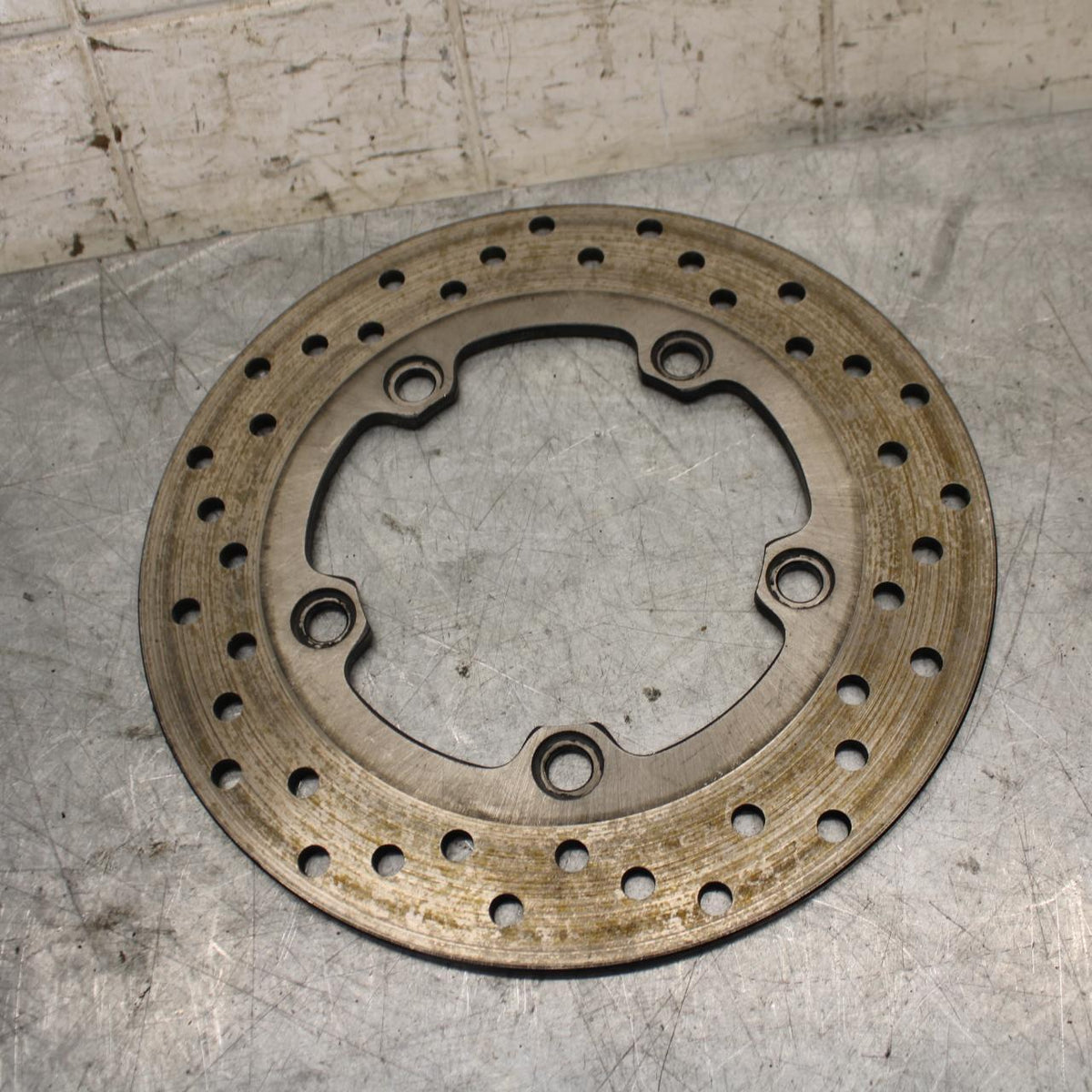 2007 Yamaha YZF R1 REAR ROTOR BACK BRAKE DISC 5SL-2582W-00-00 BB523