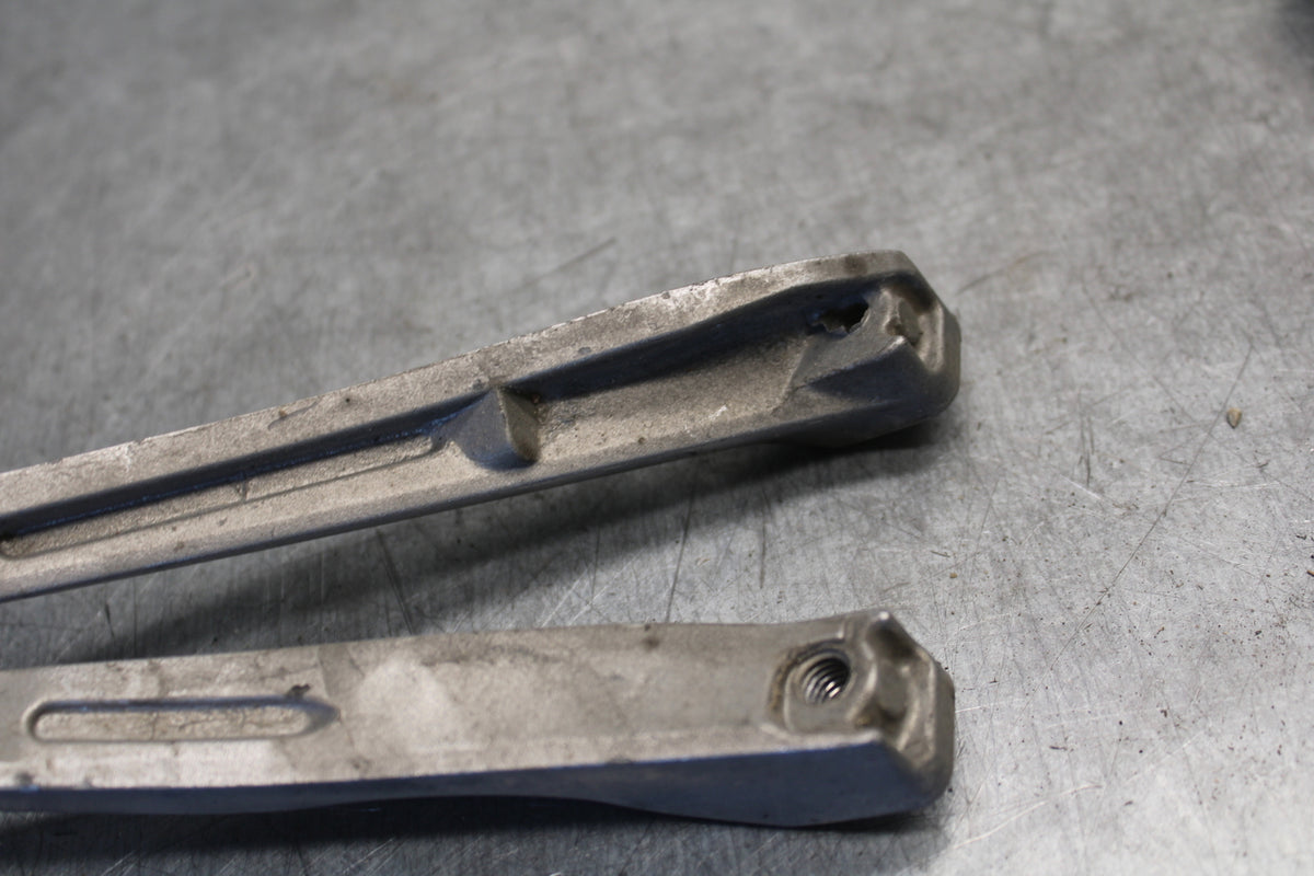 07-08 YAMAHA YZF R1 REAR BACK PASSENGER PEG SET PAIR BB675