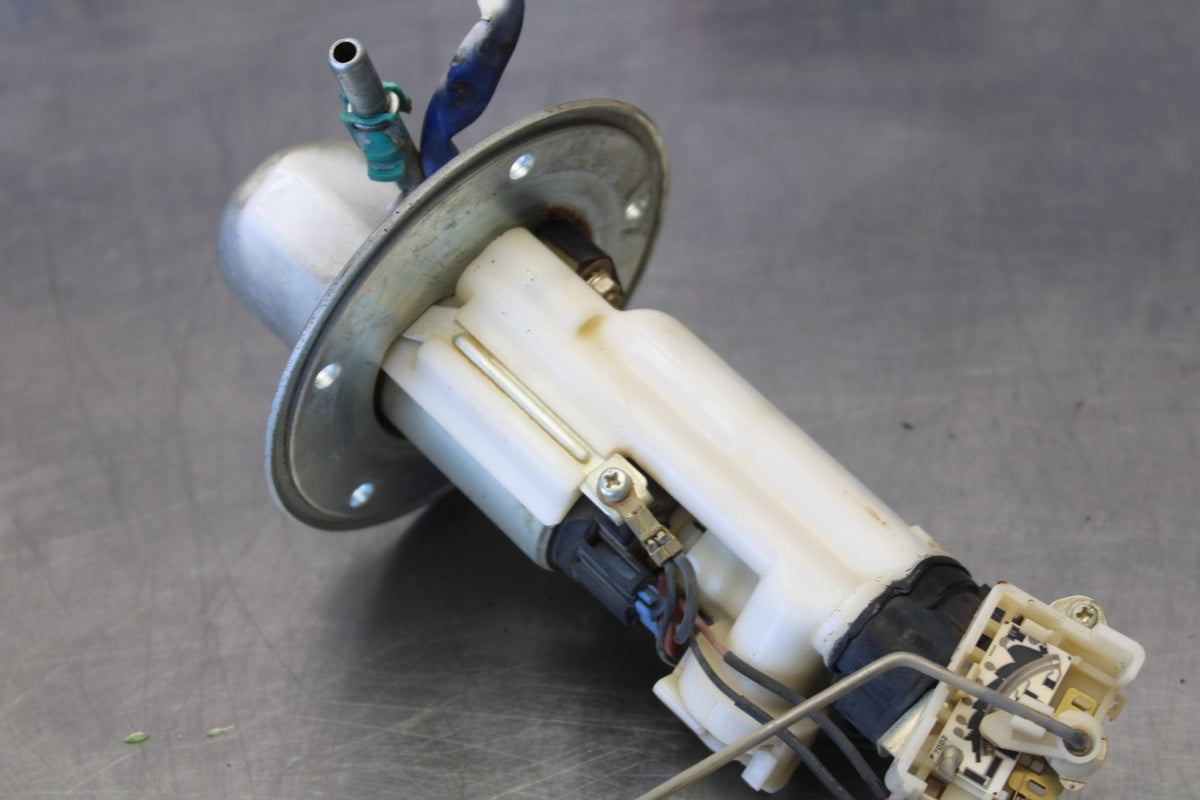 06-07 SUZUKI GSXR 600 FUEL PUMP GAS PETROL SENDER UNIT BB863
