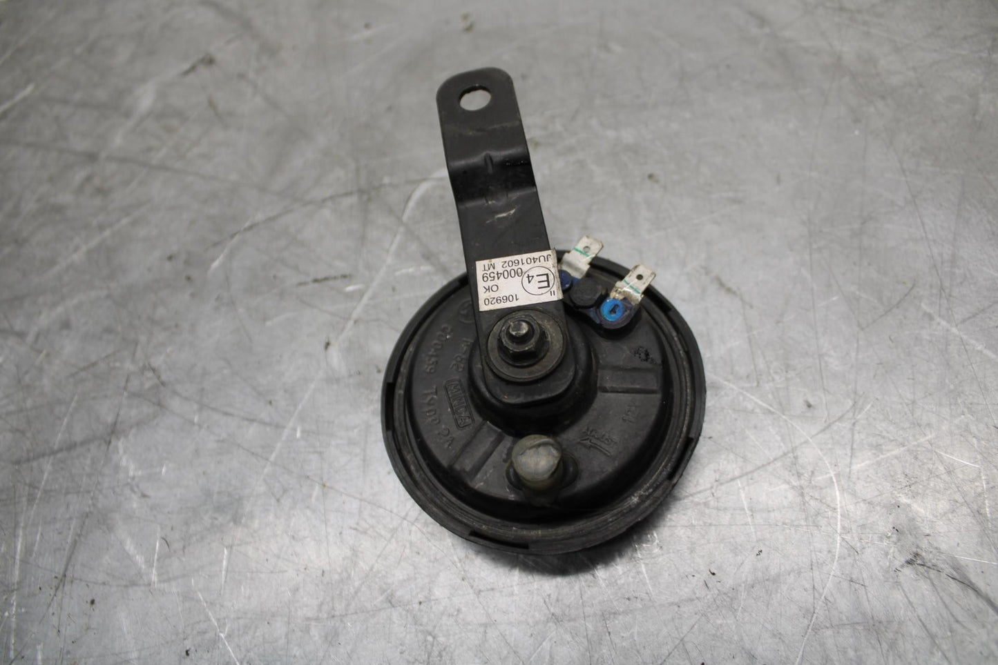21 HUSQVARNA VITPILEN 401 HORN SIGNAL BB467