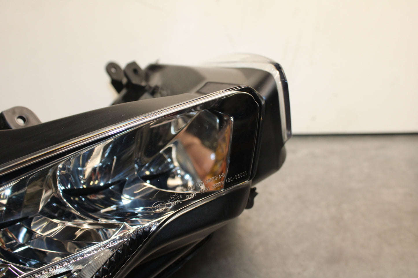 19-23 KAWASAKI NINJA ZX6R FRONT HEADLIGHT HEAD LIGHT LAMP BB749