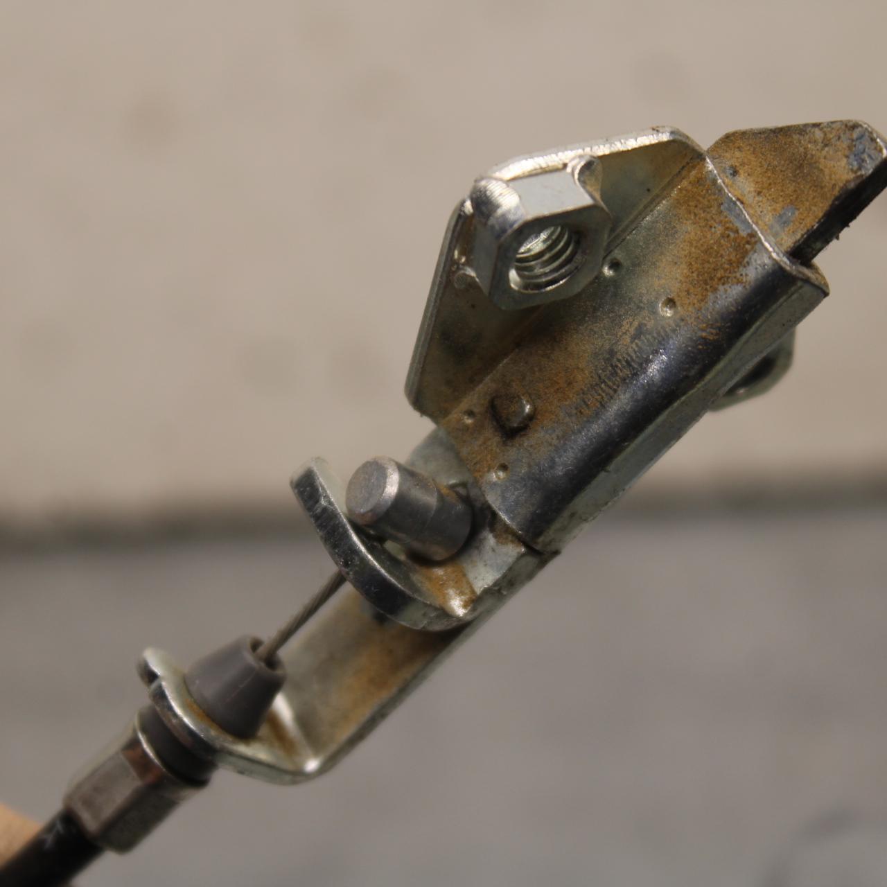 21 KAWASAKI NINJA ZX6R REAR PASSENGER SEAT LATCH LOCK ASSEMBLY BB647