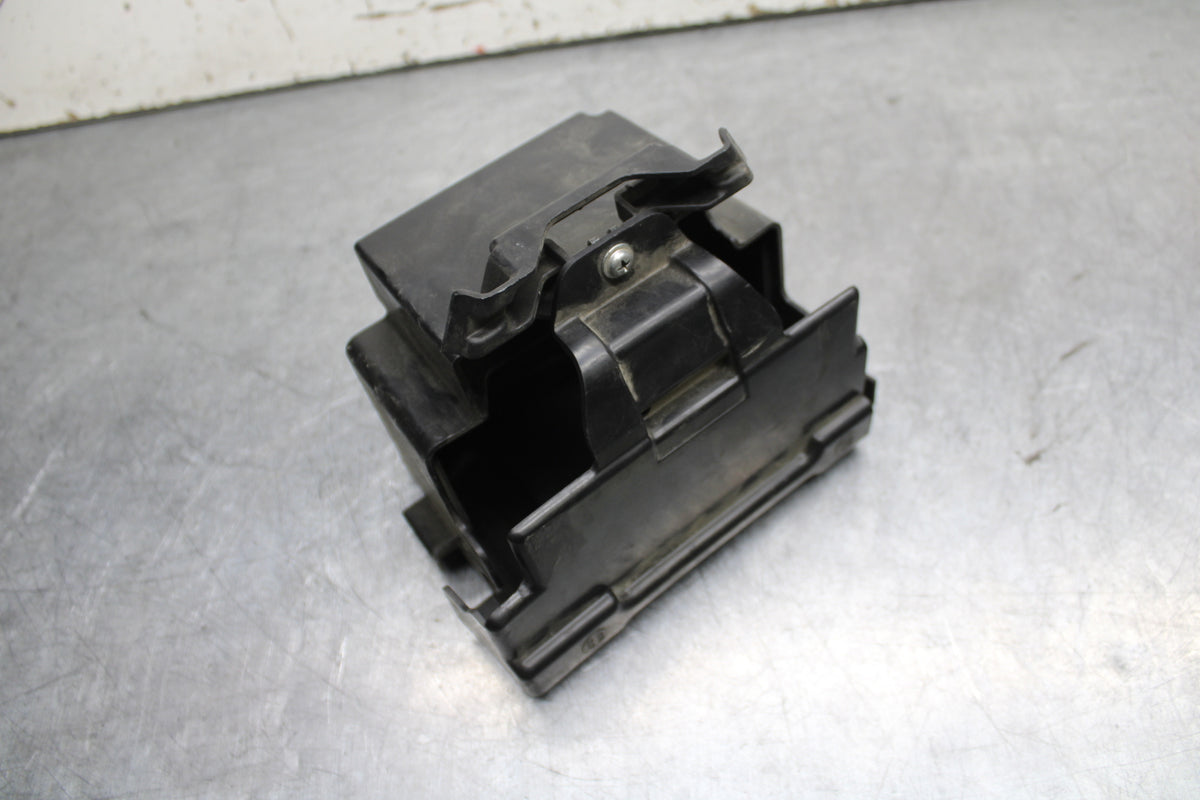 10-13 HONDA SHADOW RS 750 VT750RS BATTERY TRAY BOX HOLDER BB718