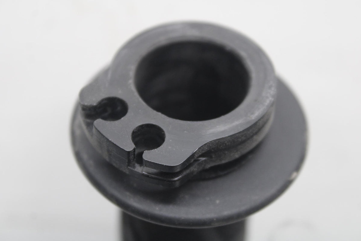 2011 Suzuki GSXR600 RIGHT THROTTLE GRIP BB605