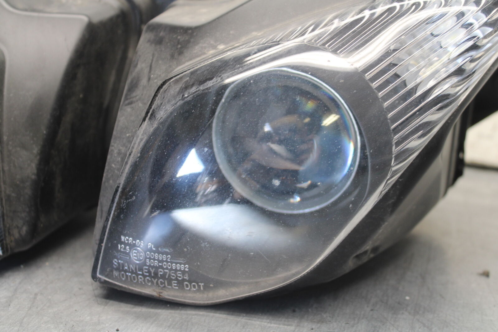 09-12 KAWASAKI NINJA ZX6R FRONT HEADLIGHT HEAD LIGHT LAMP 23007-0101 BB698