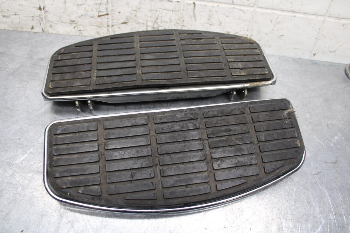 2007 Yamaha Road Star XV1700A FRONT FOOT RESTS PEGS STEPS SET PAIR BB562