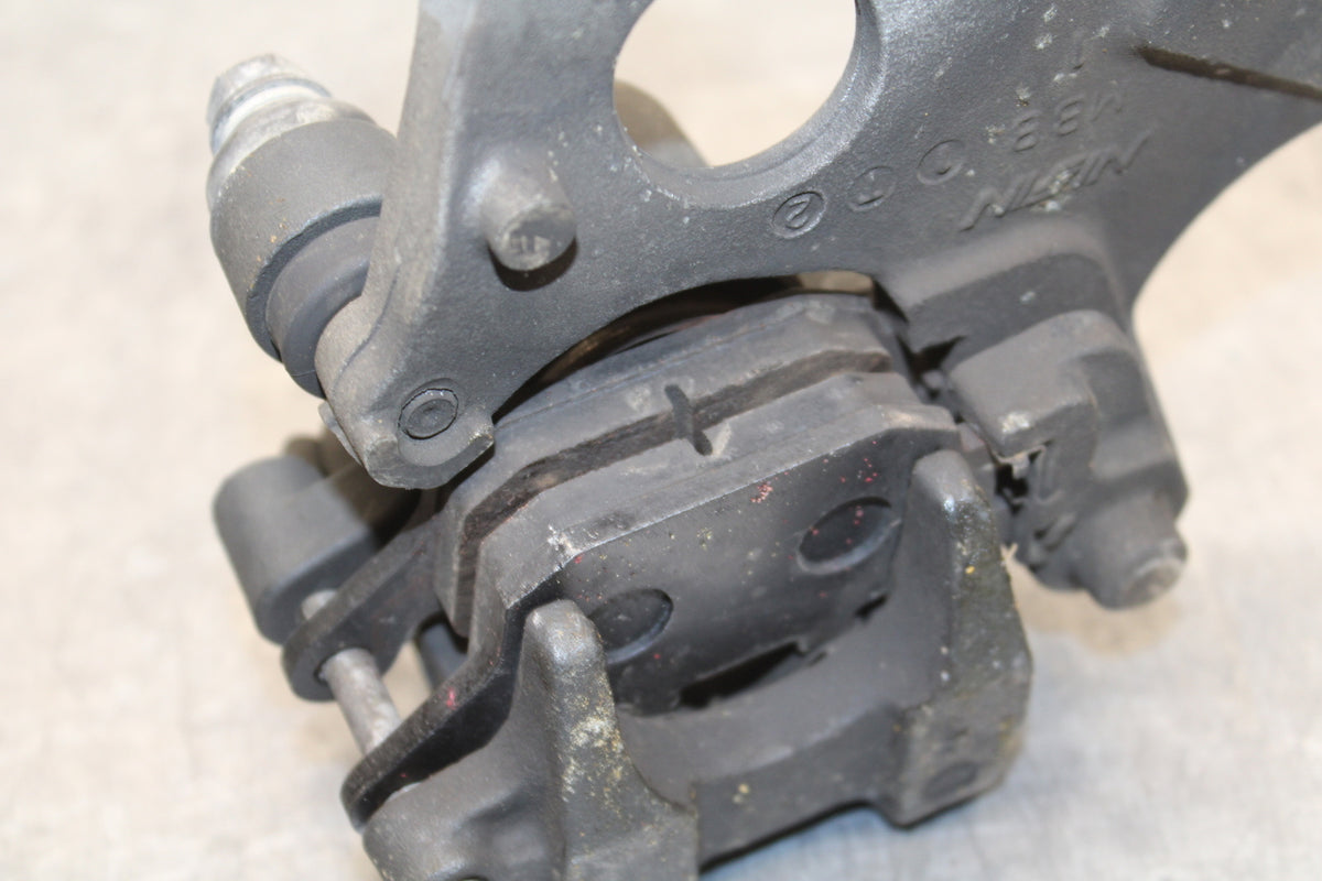 01-06 HONDA CBR600F4I REAR BACK BRAKE CALIPER W MOUNT BRACKET BB115