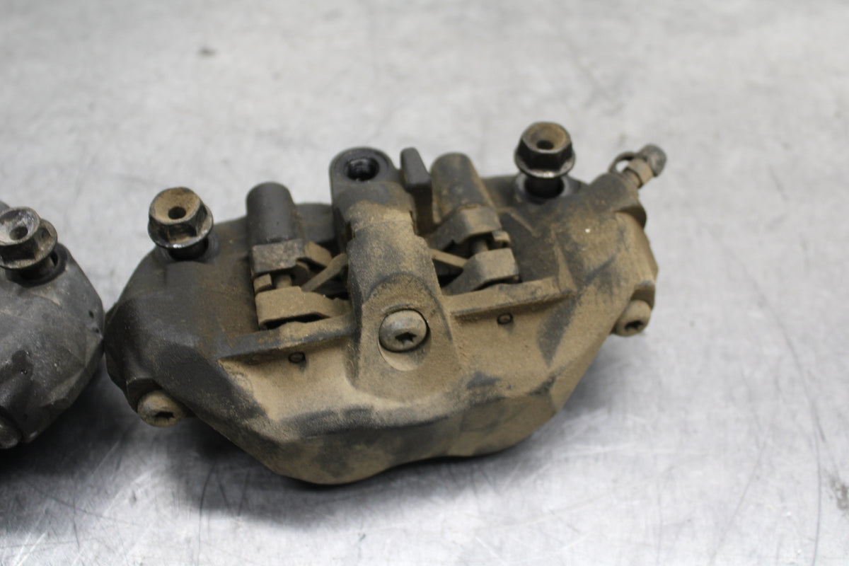 05-06 HONDA CBR600RR RIGHT LEFT FRONT BRAKE CALIPER SET PAIR CALIPERS BB739