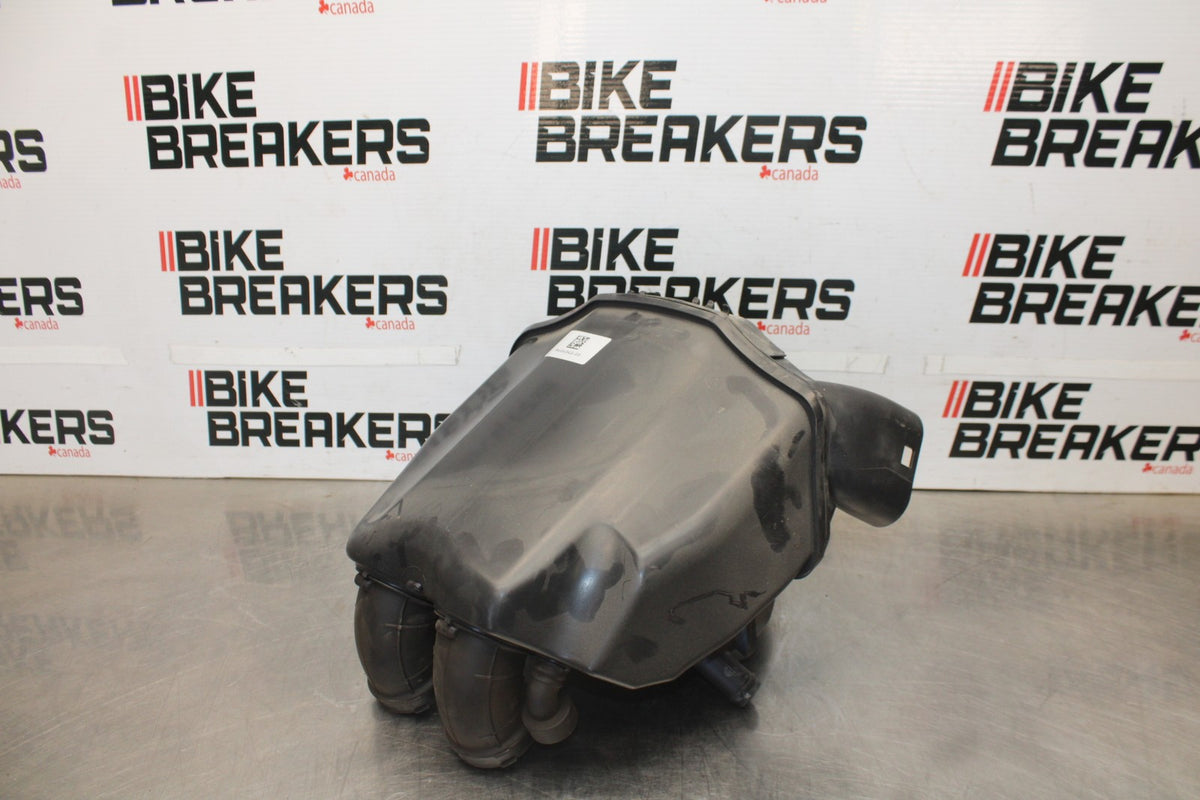 20-23 BMW F900R AIRBOX AIR INTAKE FILTER BOX BB923