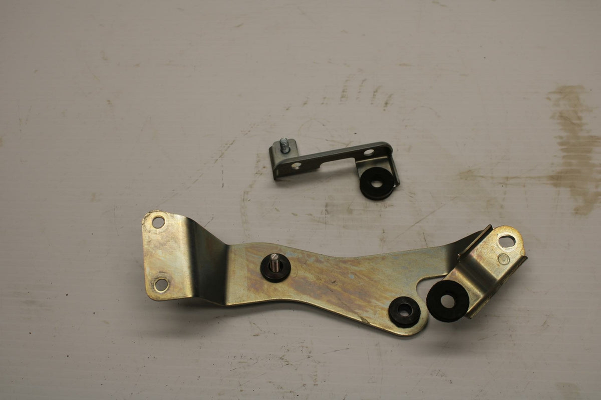 11-19 SUZUKI GSXR600 FAIRING COWL MOUNT SUPPORT BRACKET SET BB 241