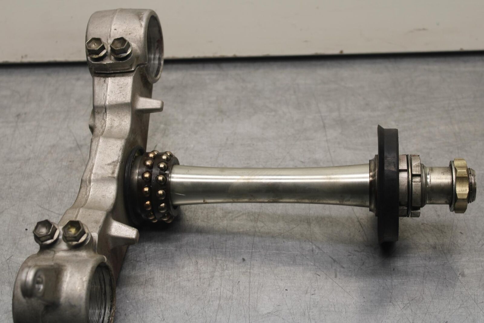 2003 Suzuki SV1000S FRONT FORKS CLAMP LOWER TRIPLE TREE STEM BB85