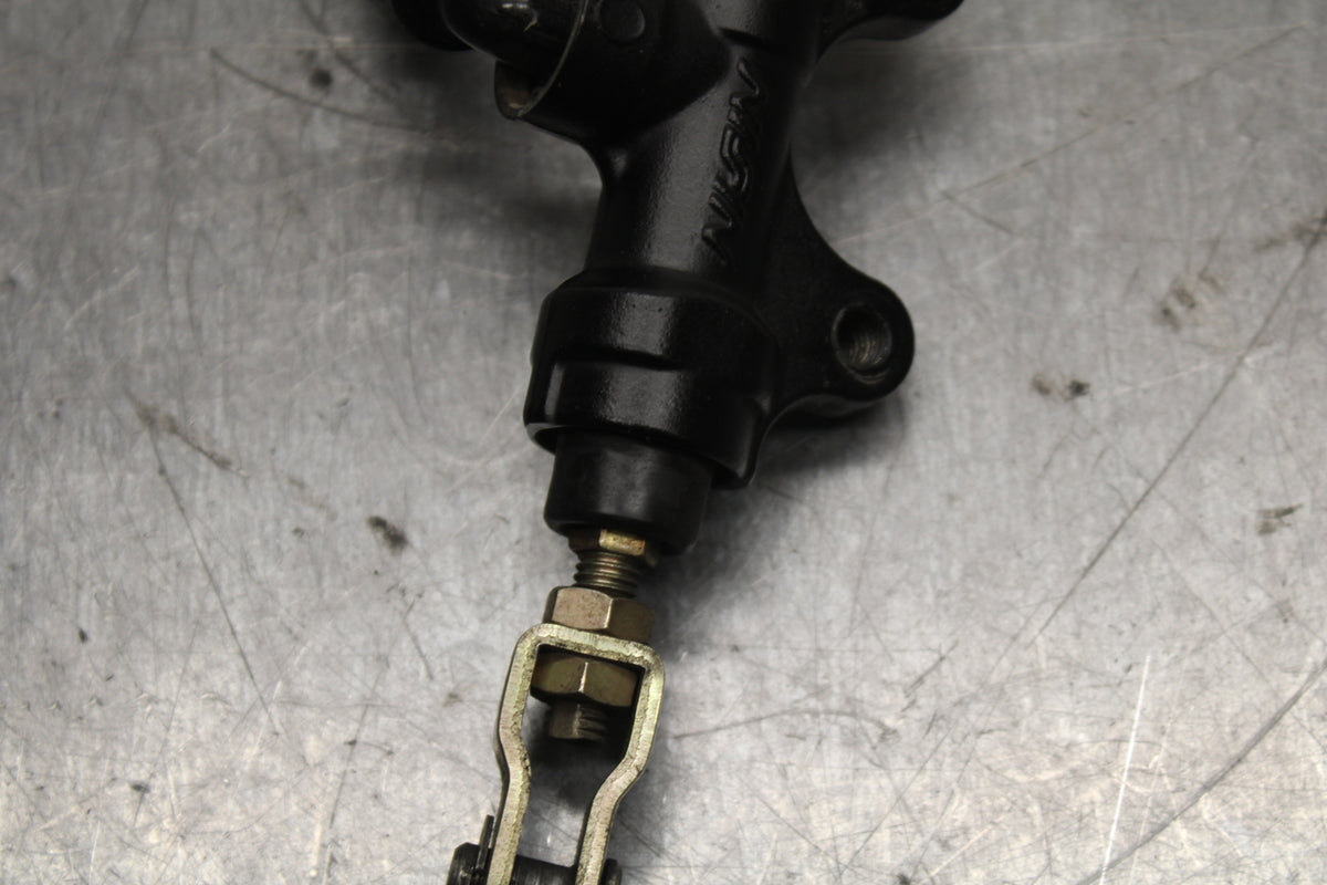 03-04 TRIUMPH DAYTONA 600 REAR BACK BRAKE MASTER CYLINDER W RESERVOIR BB745