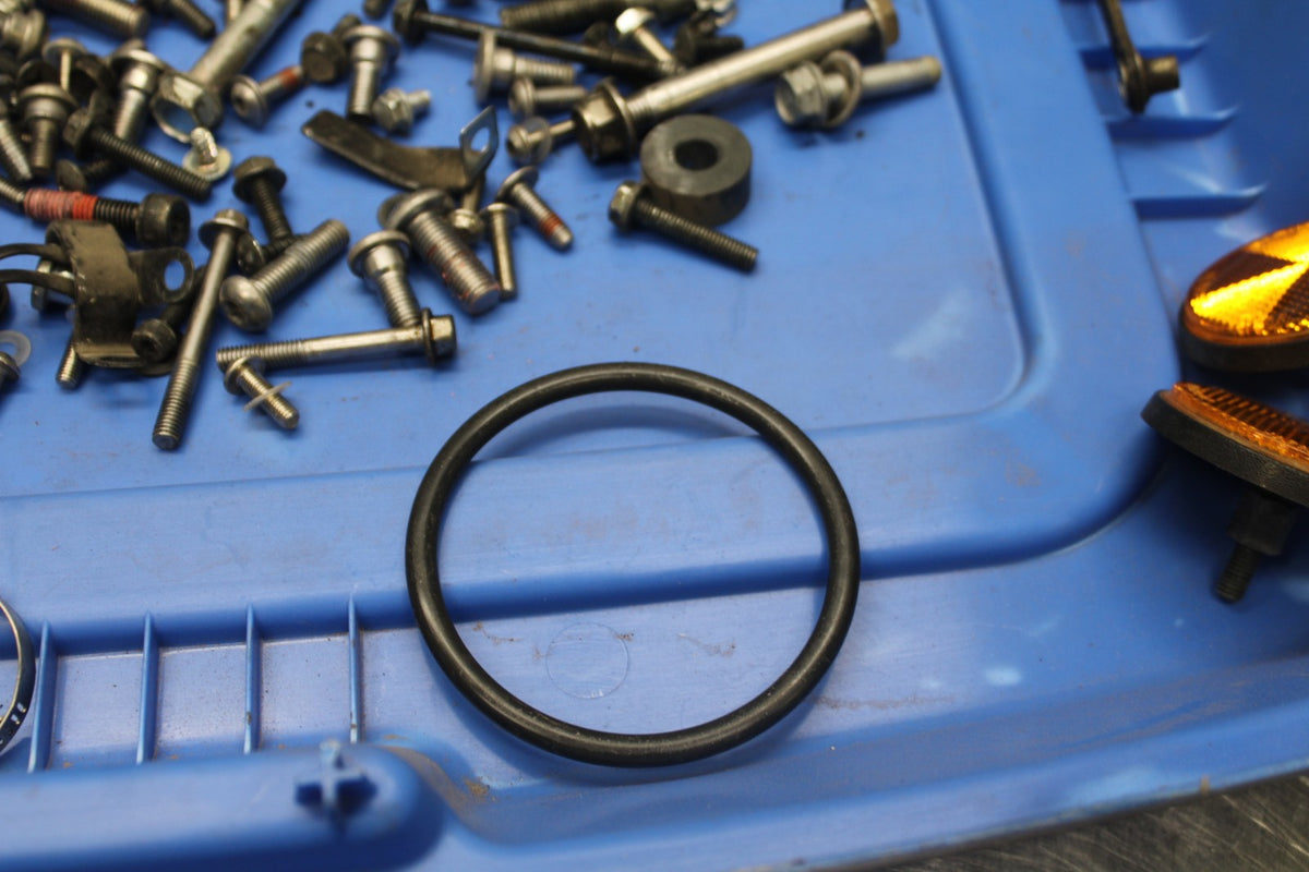 07-08 KAWASAKI NINJA ZX6R MOUNTING BOLTS HARDWARE SCREWS BB937