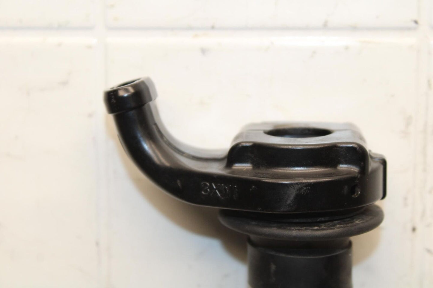20-21 YAMAHA XSR900 RIGHT THROTTLE GRIP BB599