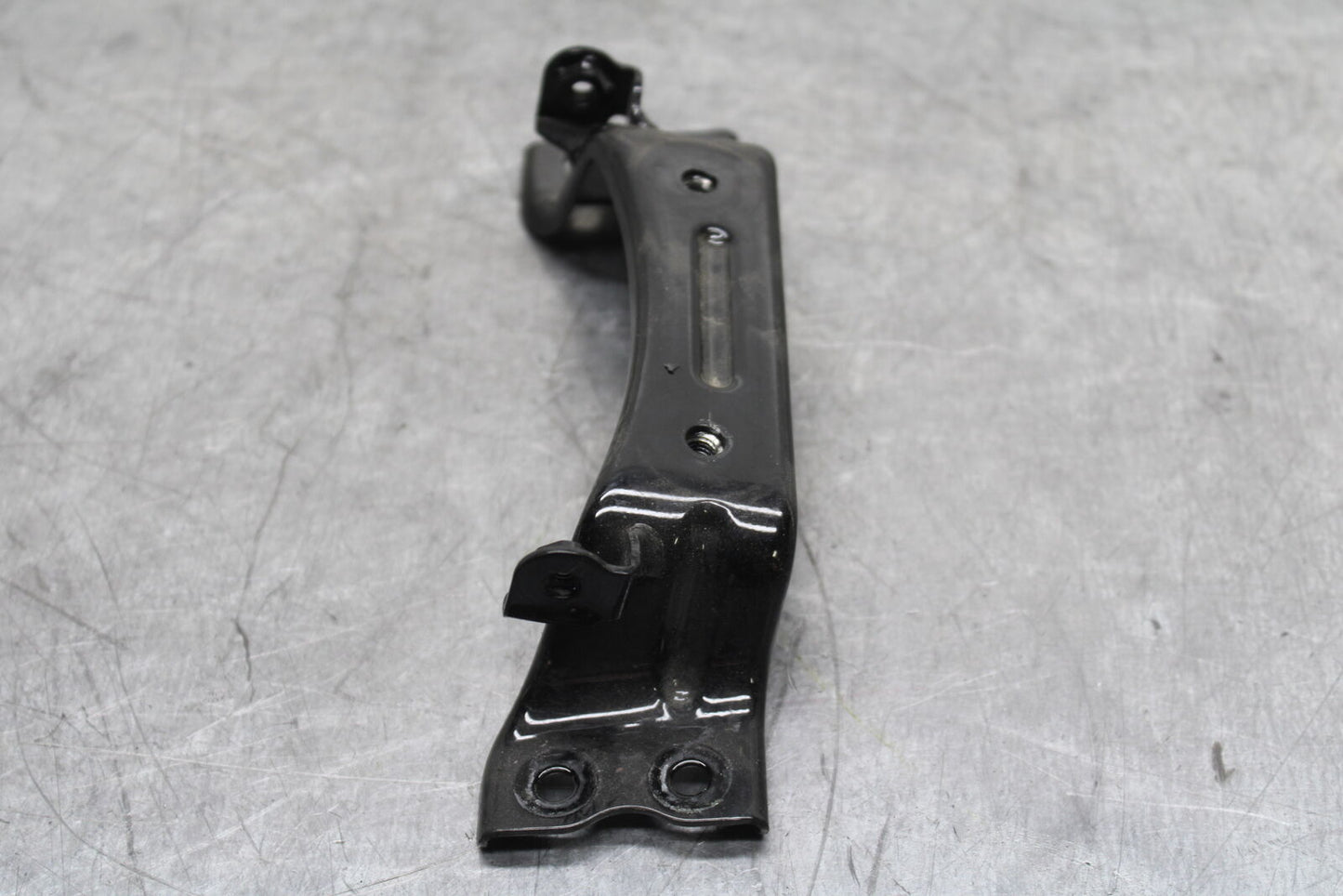 19-22 KAWASAKI Z400 GAS TANK FUEL CELL PETROL RESERVOIR BRACKET MOUNT BB738