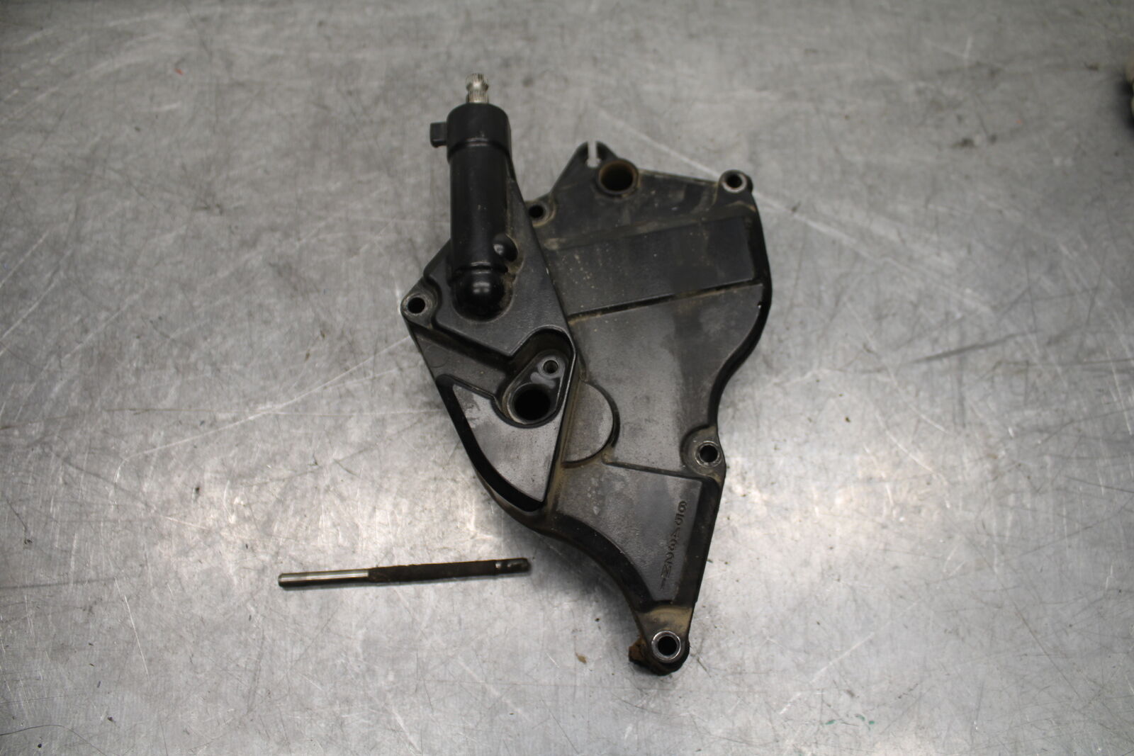 08-10 SUZUKI GSXR 600 ENGINE SPROCKET COVER  BB721