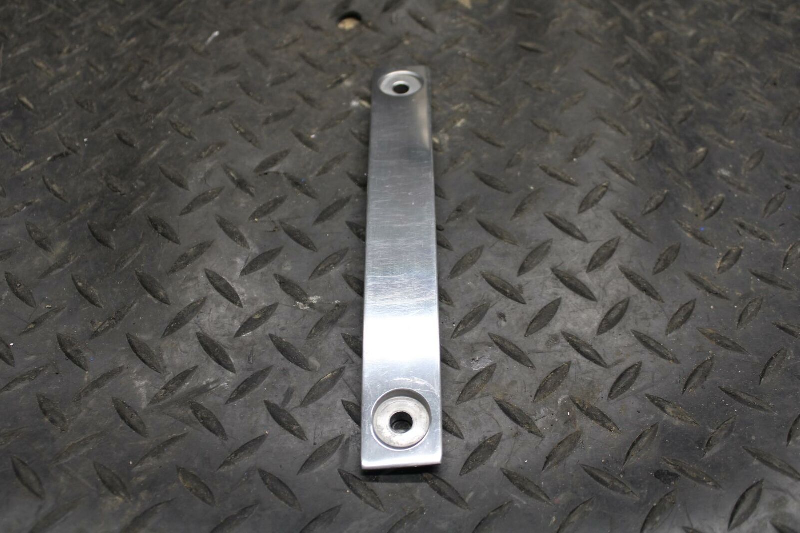 05-06 KAWASAKI VULCAN VN1500 CLASSIC UPPER TRIPLE TREE CLAMP TRIM CAP BB220