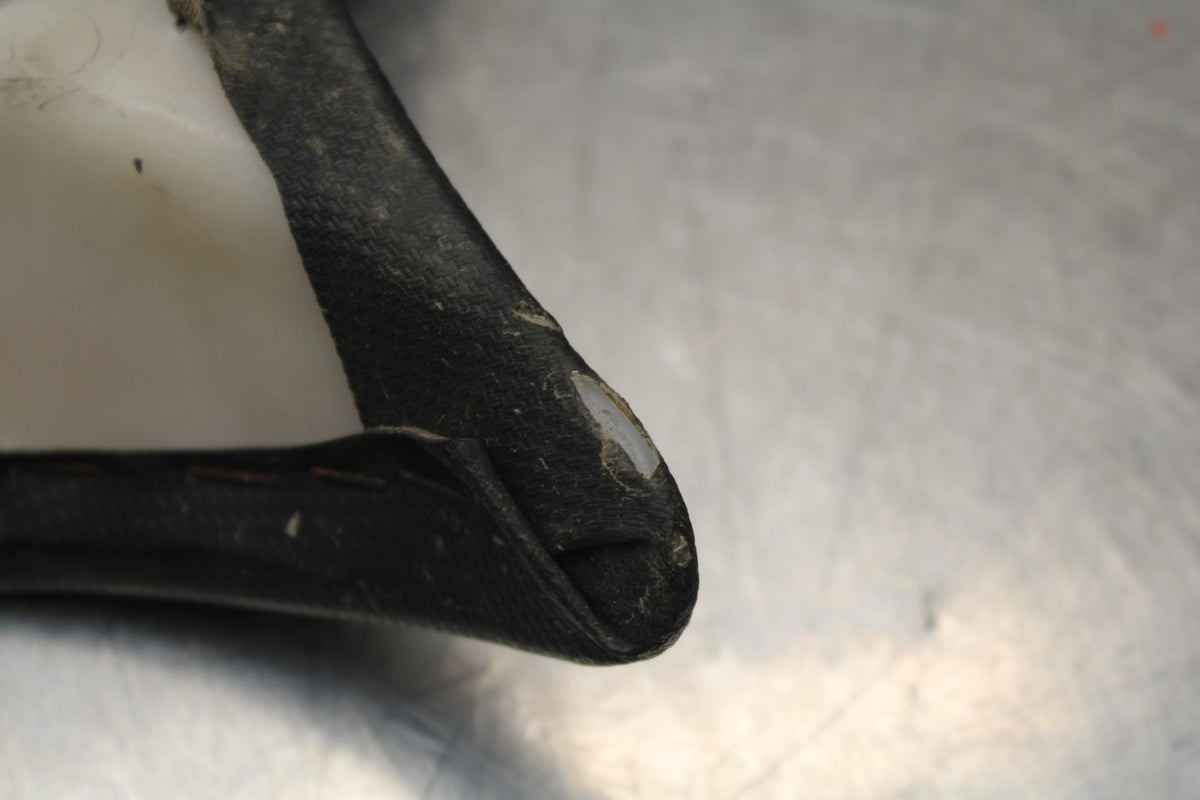 07-08 KAWASAKI NINJA ZX6R FRONT DRIVERS SEAT PAD SADDLE PILLION  BB203