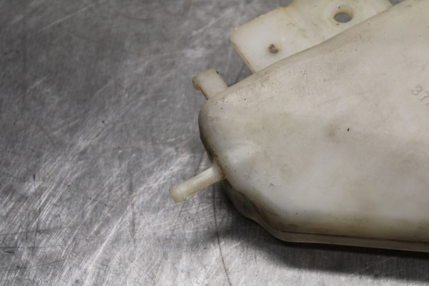 08-10 SUZUKI GSXR 600 COOLANT WATER TANK RESERVOIR BOTTLE BB116