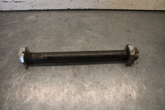 04-05 SUZUKI GSXR600 REAR AXLE BACK WHEEL RIM PIVOT BOLT AXEL 64711-33E10 BB658
