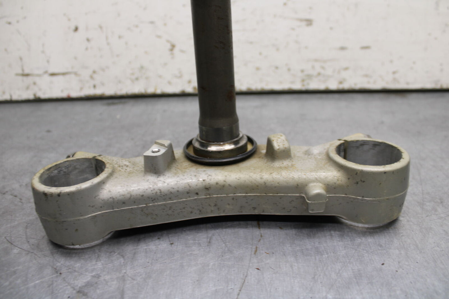 03-04 HONDA CBR600RR FRONT FORKS CLAMP LOWER TRIPLE TREE STEM BB114