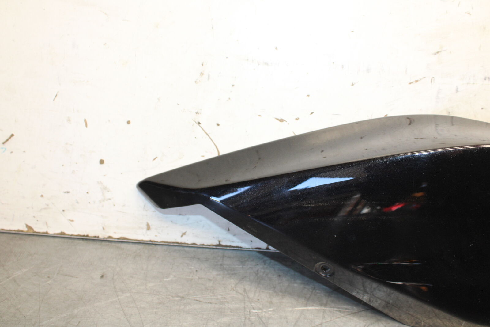 19-22 KAWASAKI Z400 RIGHT REAR BACK TAIL FAIRING COWL SHROUD BB708